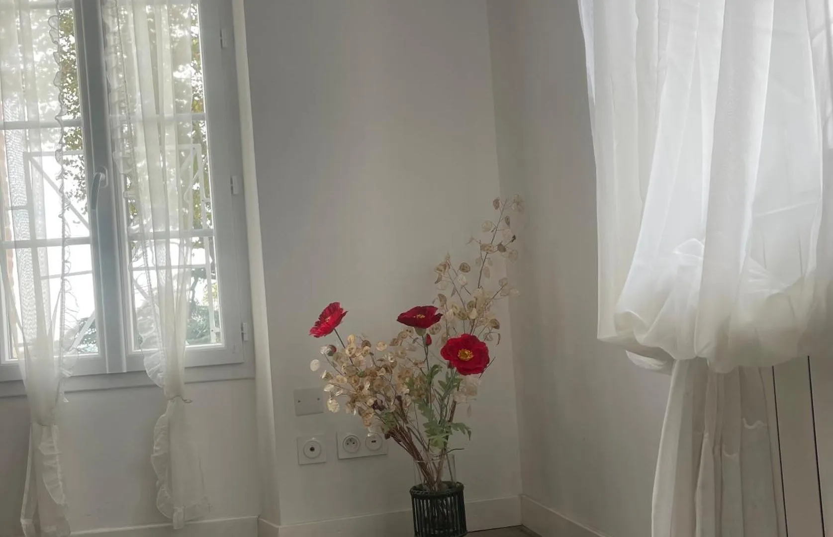 Le Pont Saint Roch Logement Lumineux Avec Garage 라보르 프랑스